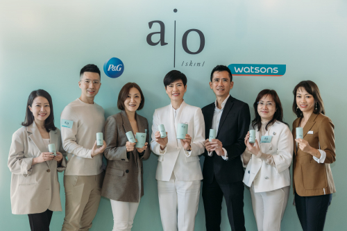 Executives-Photo-500x333.jpg
